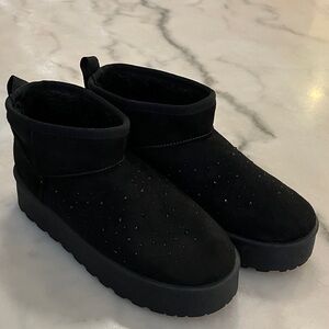 Love 83 Black Faux Suede Faux Fur Platform Women's Winter Boots with Bling